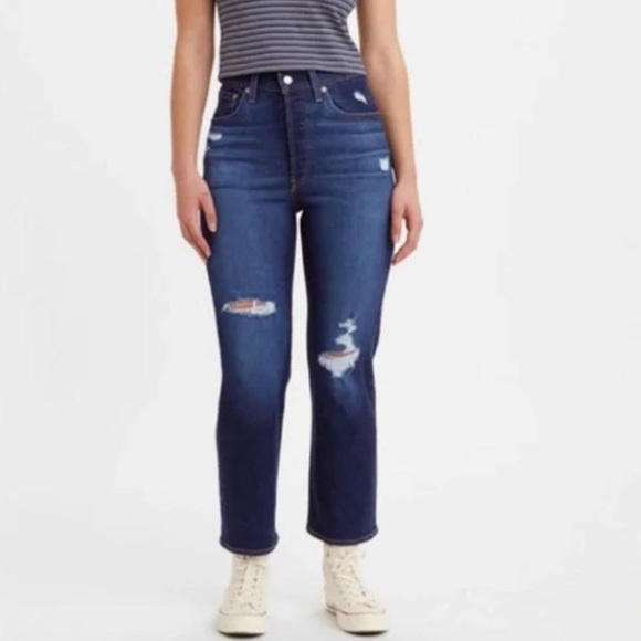 Levi’s 27 women’s rib cage straight ankle dark wash